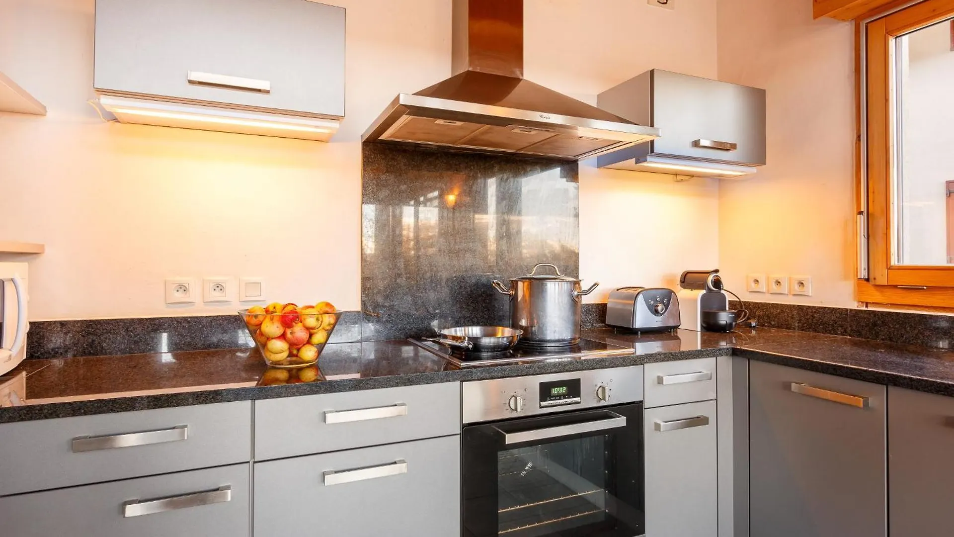לה פלאנייה Chalet Individuel 12 Pers. A Montgesin, Calme, Proche Pistes, Parking Dispo - Fr-1-755-20  לה פלאנייה